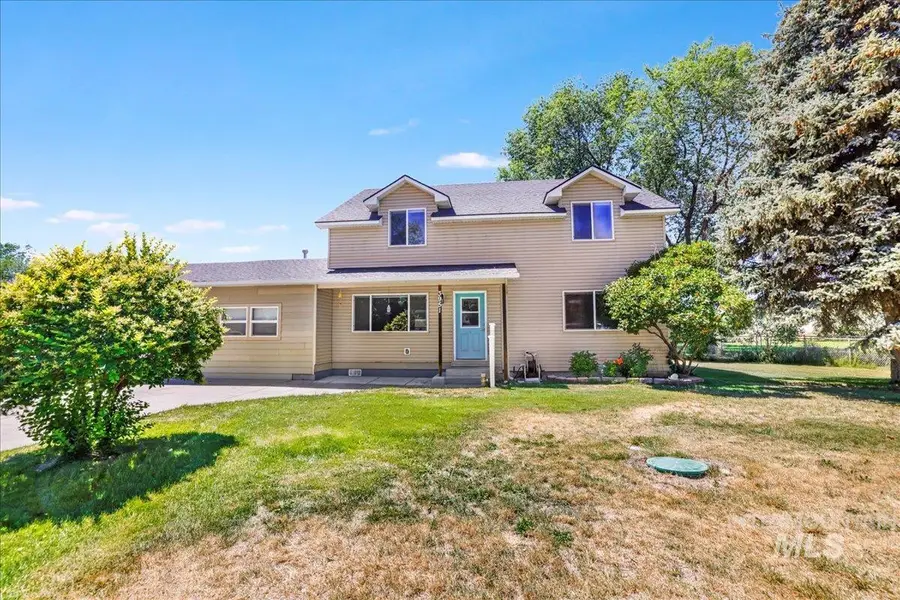 3951 NW Dutton, Mountain Home, ID 83647 - Image #2