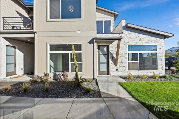 728 S Calhoun Ln, Star, ID 83669