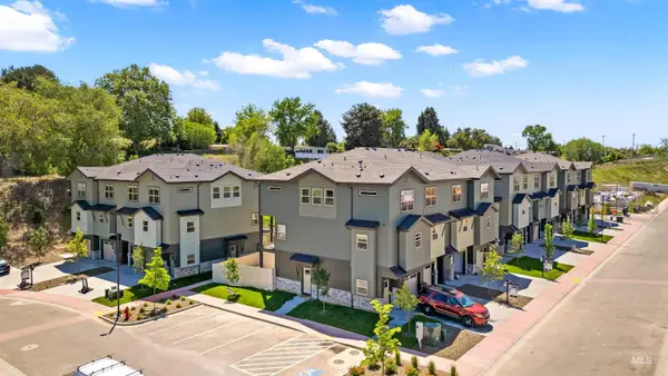 7433 W Swain Lane, Garden City, ID 83714