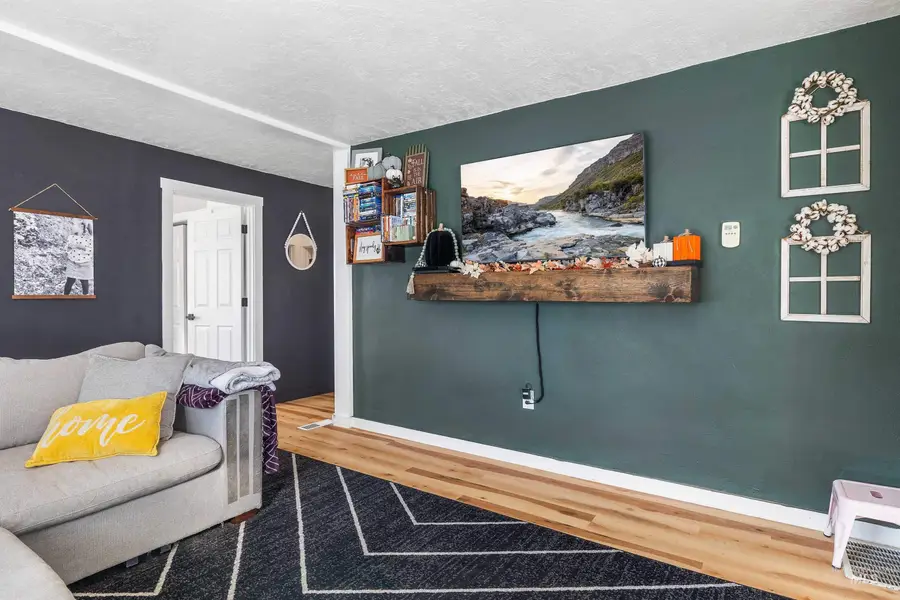 830 Idaho Ave, Filer, ID 83328 - Image #3