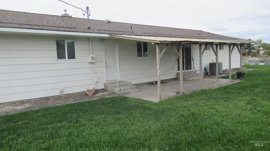 1317 SW 30 Th Street, Ontario, OR 97914 - Image #2