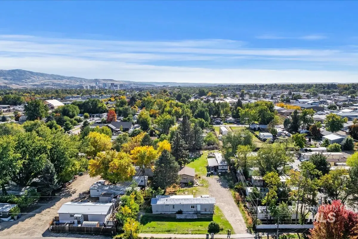 213 E 40th Street, Garden City, ID 83714 - Image #1