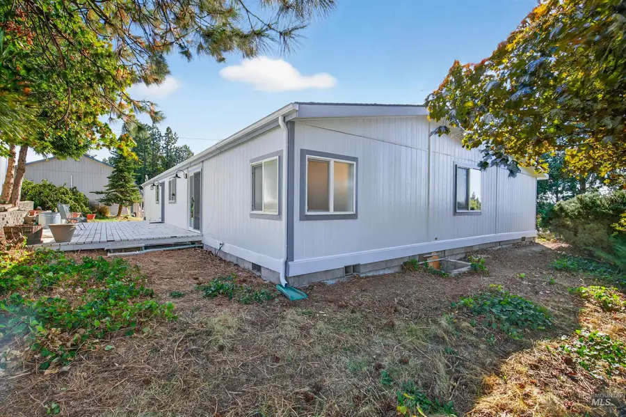 128 E Persimmon St, Genesee, ID 83832 - Image #3