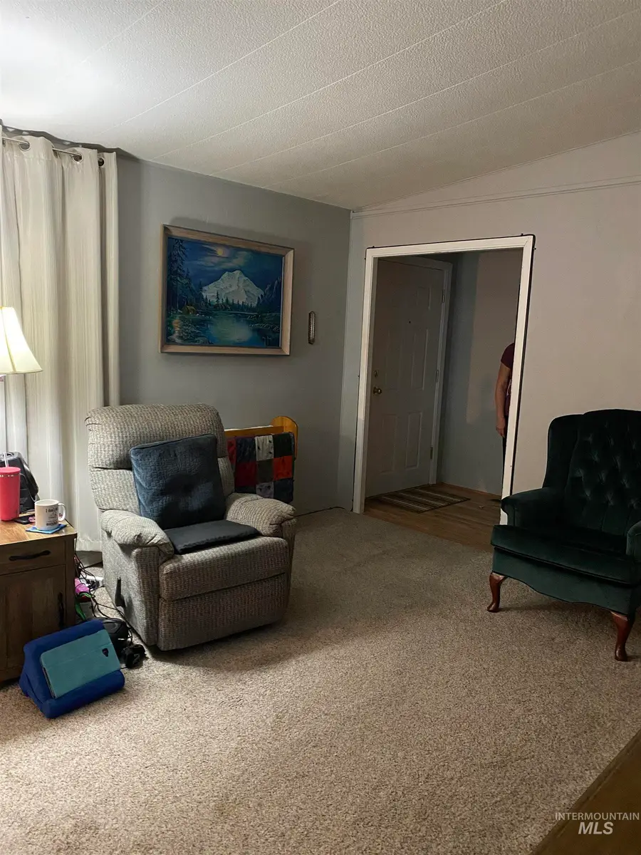 1715 W Flamingo #41, Nampa, ID 83651 - Image #2