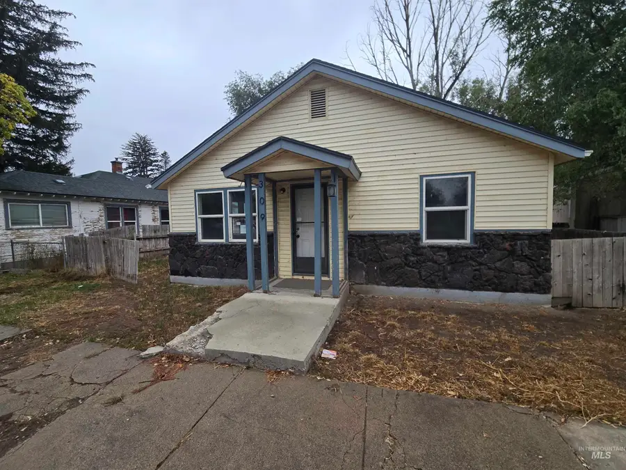 309 Nebraska, Gooding, ID 83330 - Image #2