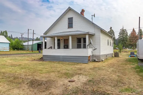 310 2nd Ave, Bovill, ID 83806