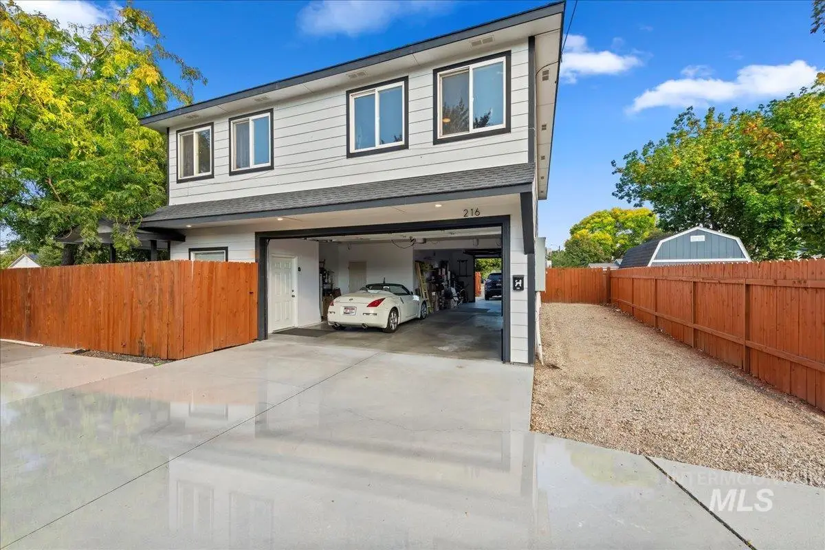 216 S Powerline Rd, Nampa, ID 83686 - Image #1