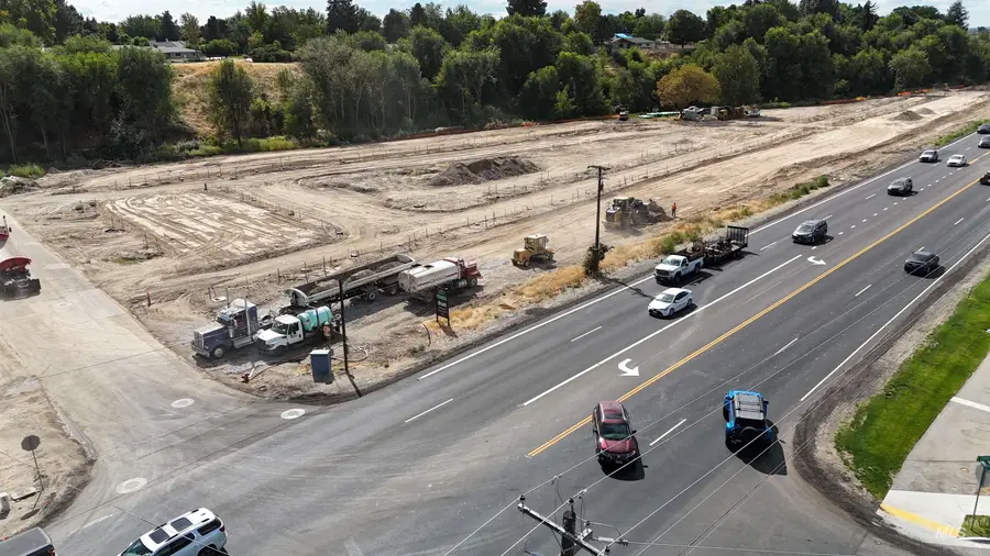 8271 W Mocha Ln, Garden City, ID 83714 - Image #2