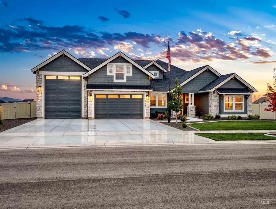 6083 W Redland Dr, Eagle, ID 83616 - Image #2