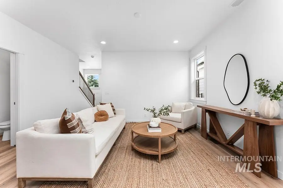 3536 W Anderson St, Boise, ID 83703 - Image #2