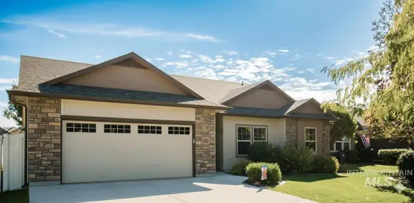 1910 S Belknap Loop, Nampa, ID 83686