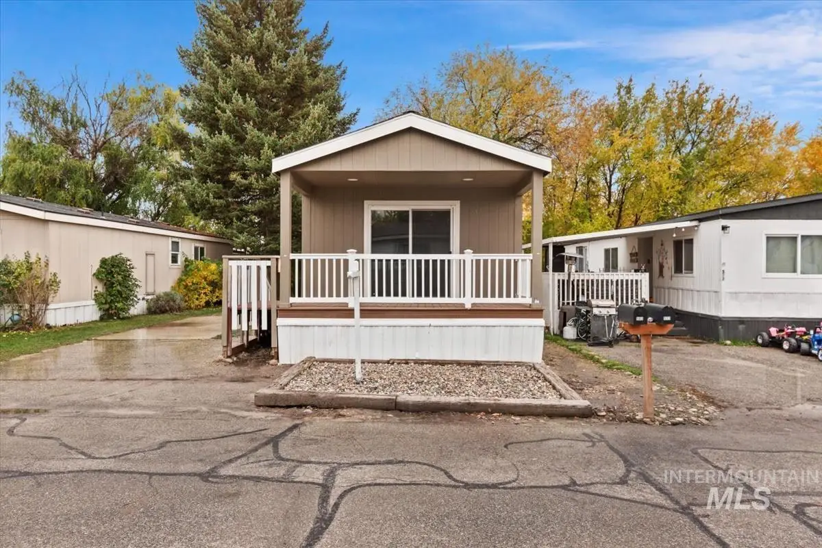 583 E Watercress Ln, Eagle, ID 83616 - Image #1