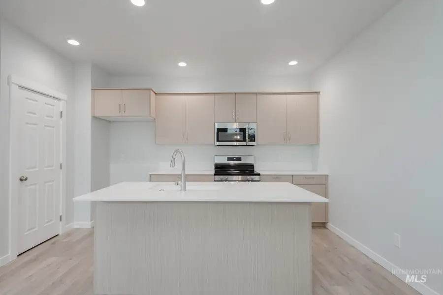 3002 E Boulder Basin Dr, Kuna, ID 83634 - Image #2