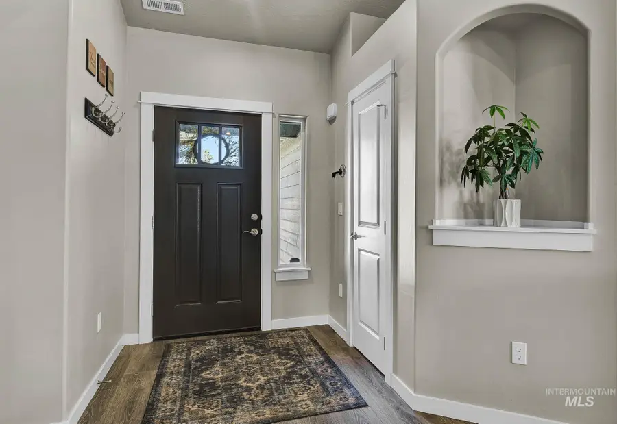 5685 E Walbrook Street, Nampa, ID 83687 - Image #3