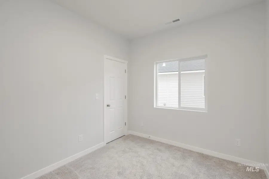 41 S Lancaster Pl, Nampa, ID 83651 - Image #2