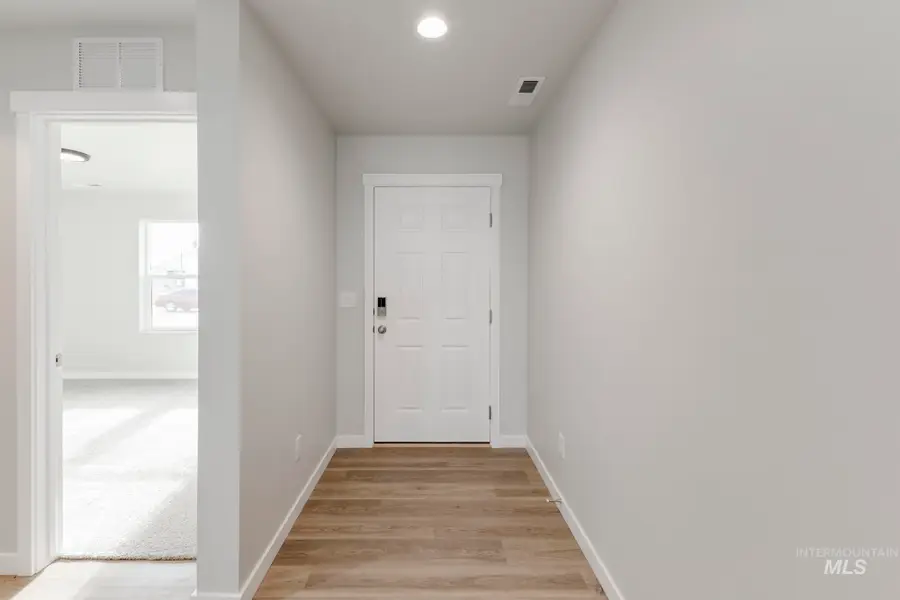 3788 E Syracuse St, Nampa, ID 83686 - Image #2