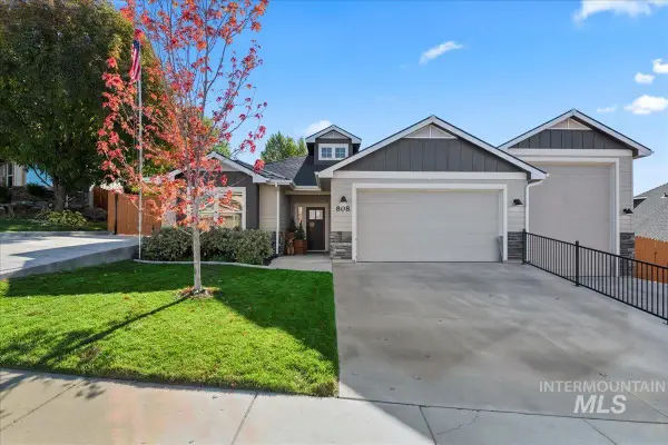 808 W. Trine Loop, Nampa, ID 83686