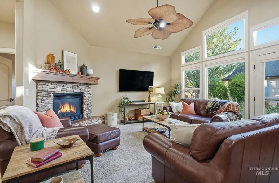 6107 Hazelbrook Lane, Garden City, ID 83714 - Image #3