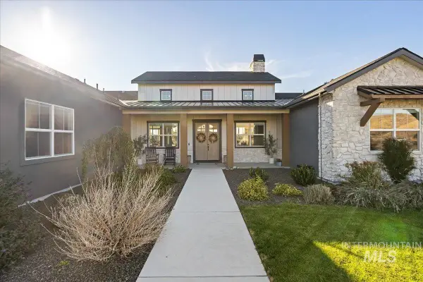 14437 N Woodpecker Avenue, Boise, ID 83714