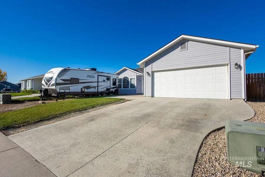 609 Colton Street, New Plymouth, ID 83655 - Image #2