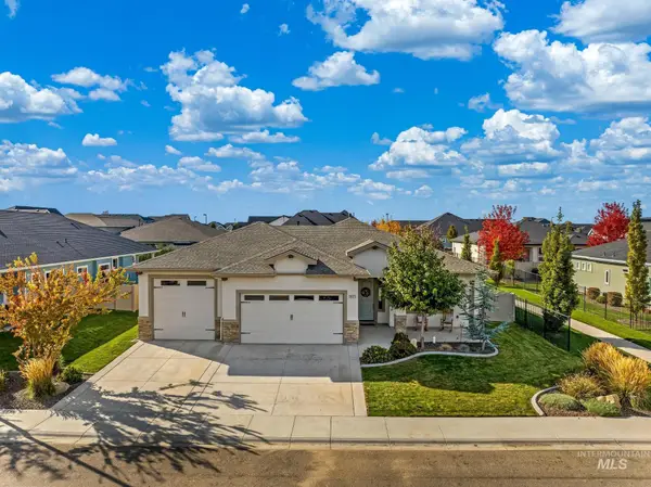 1815 N Peakhurt Ave, Kuna, ID 83634