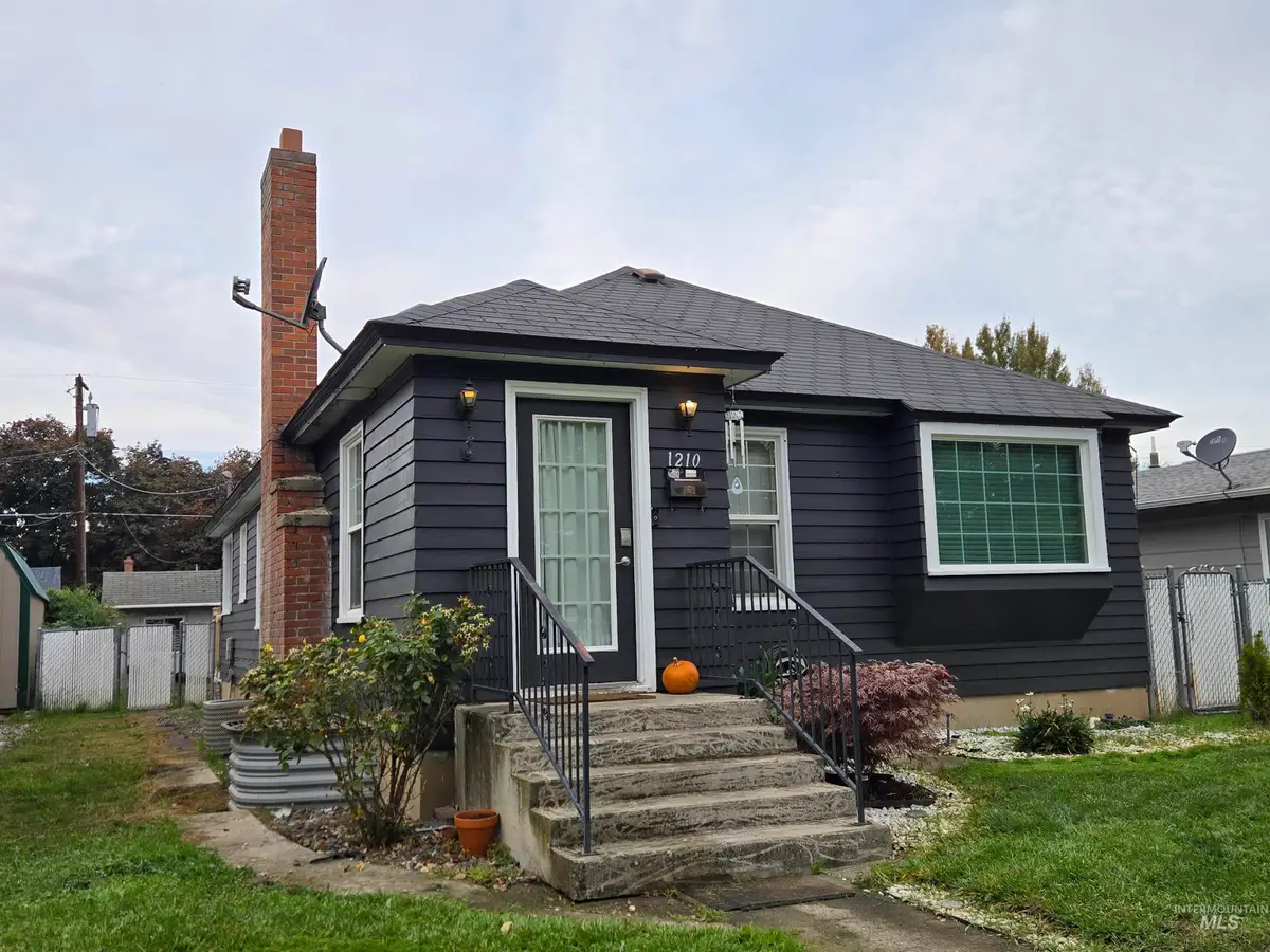 1210 10th St, Lewiston, ID 83501 - Image #1