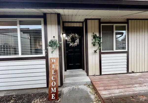 865 Galena Court, Mountain Home, ID 83647