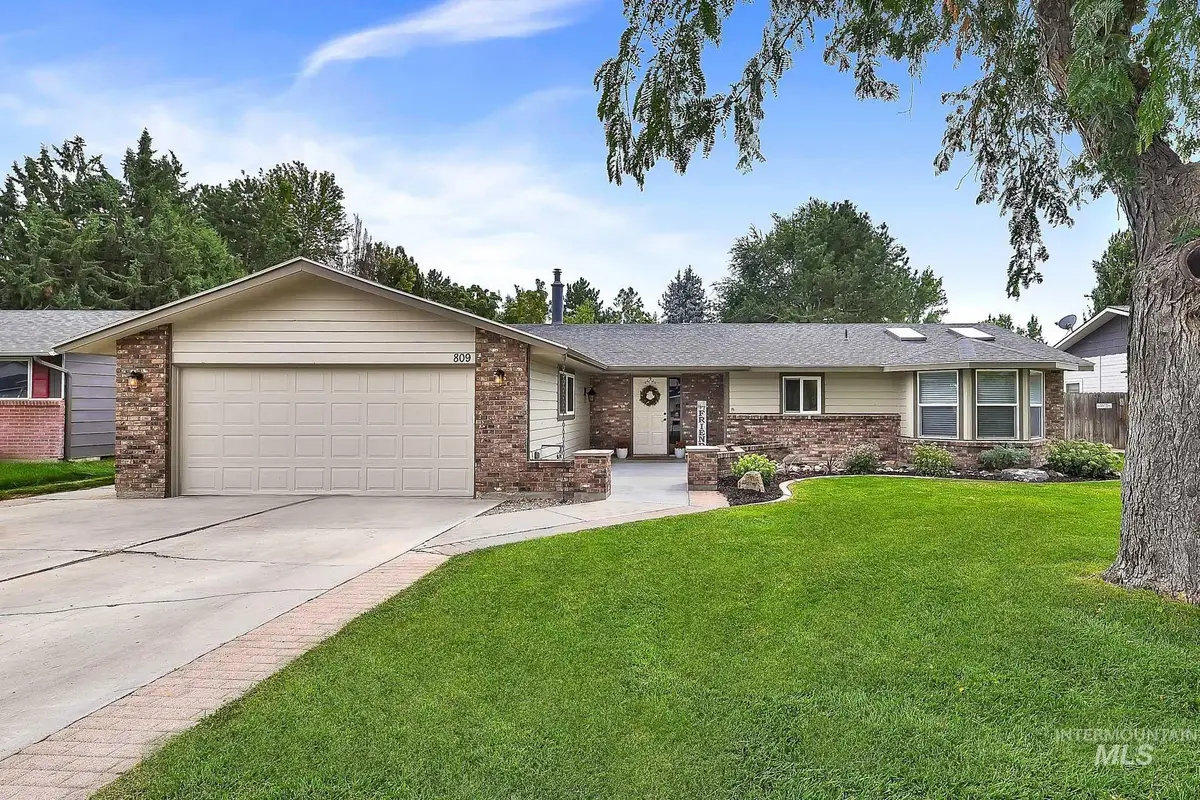 809 Astor Ave, Nampa, ID 83651 - Image #1