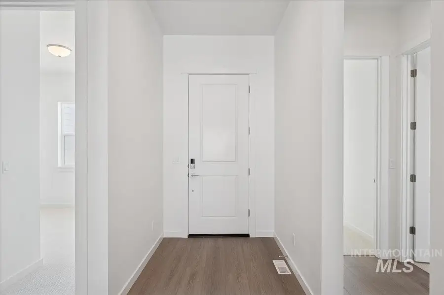 5266 W Mcnair St, Meridian, ID 83646 - Image #3