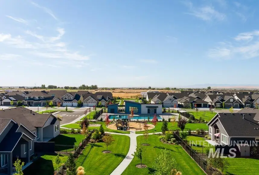 1019 E Crescendo St, Meridian, ID 83642 - Image #3