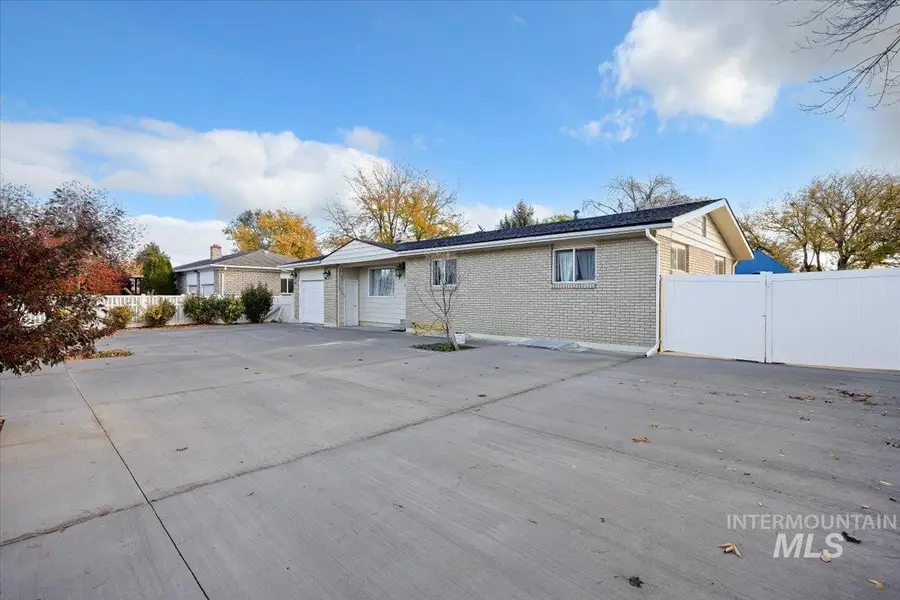 958 Bracken Street, Twin Falls, ID 83301 - Image #2