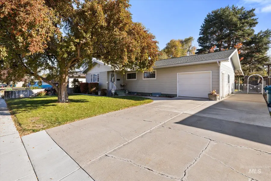 980 N 6th E. St, Mountain Home, ID 83647 - Image #3