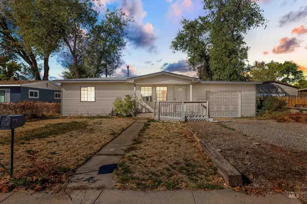 313 Baker Dr., Mountain Home, ID 83647