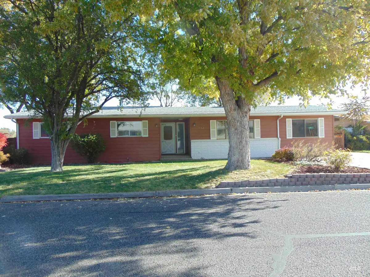 332 Sears Drive, Ontario, OR 97914 - Image #1