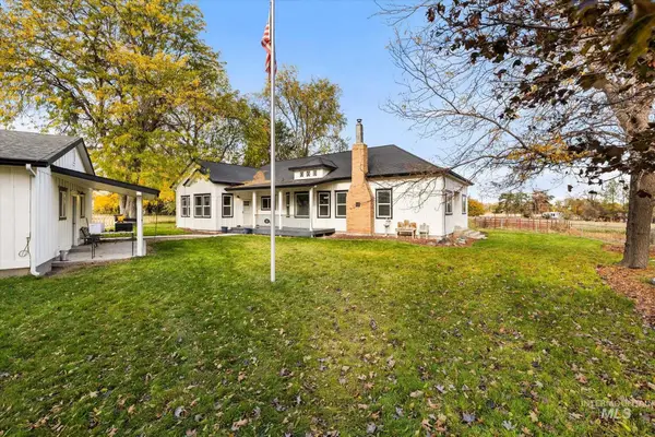 8626 Track Rd, Nampa, ID 83686