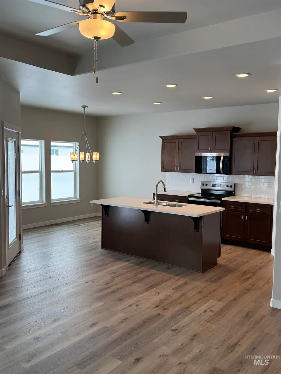 2050 Harrison St, Twin Falls, ID 83301 - Image #2