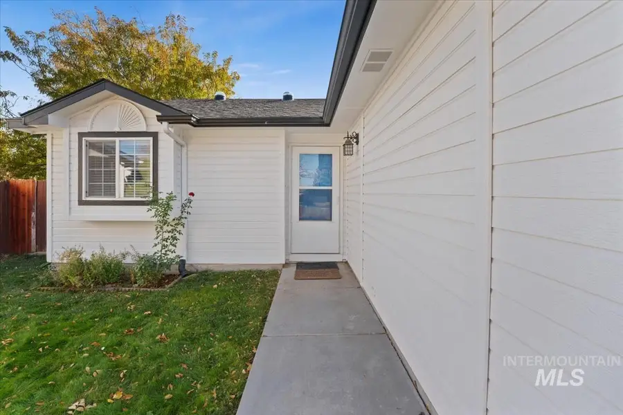 1166 N Black Wolf Ave, Kuna, ID 83634 - Image #3