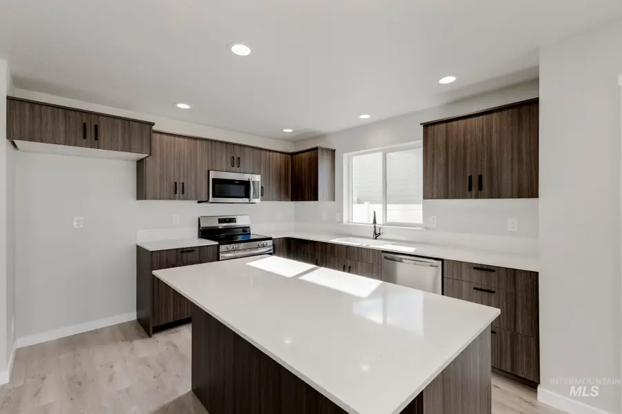 2329 N Iditarod Ave, Kuna, ID 83634 - Image #3