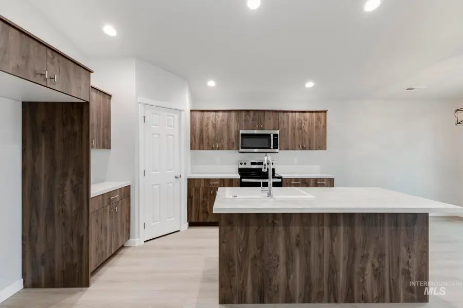 16264 Fill Ave, Caldwell, ID 83607 - Image #3