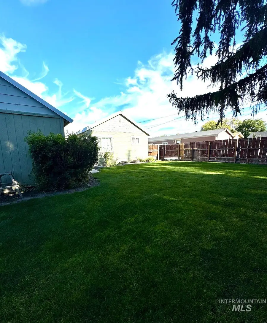 516 E Galveston St, Caldwell, ID 83605 - Image #3