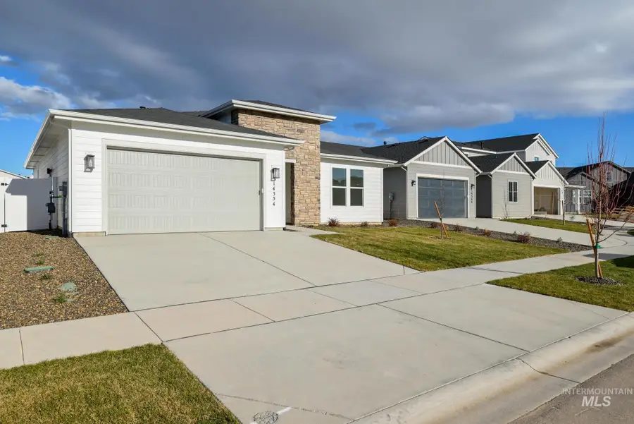 14554 Boatwatch Dr, Caldwell, ID 83607 - Image #2