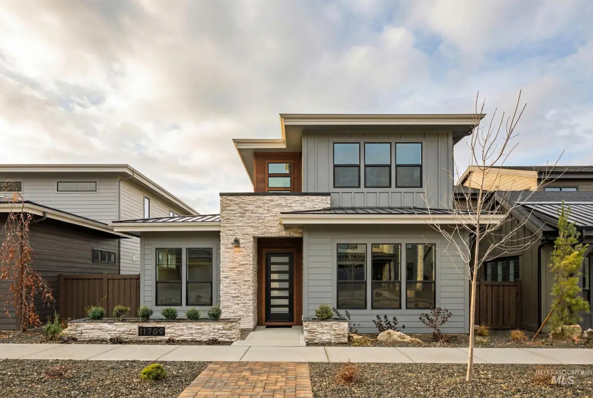 11709 N Rabbitbrush Way, Boise, ID 83714 - Image #1
