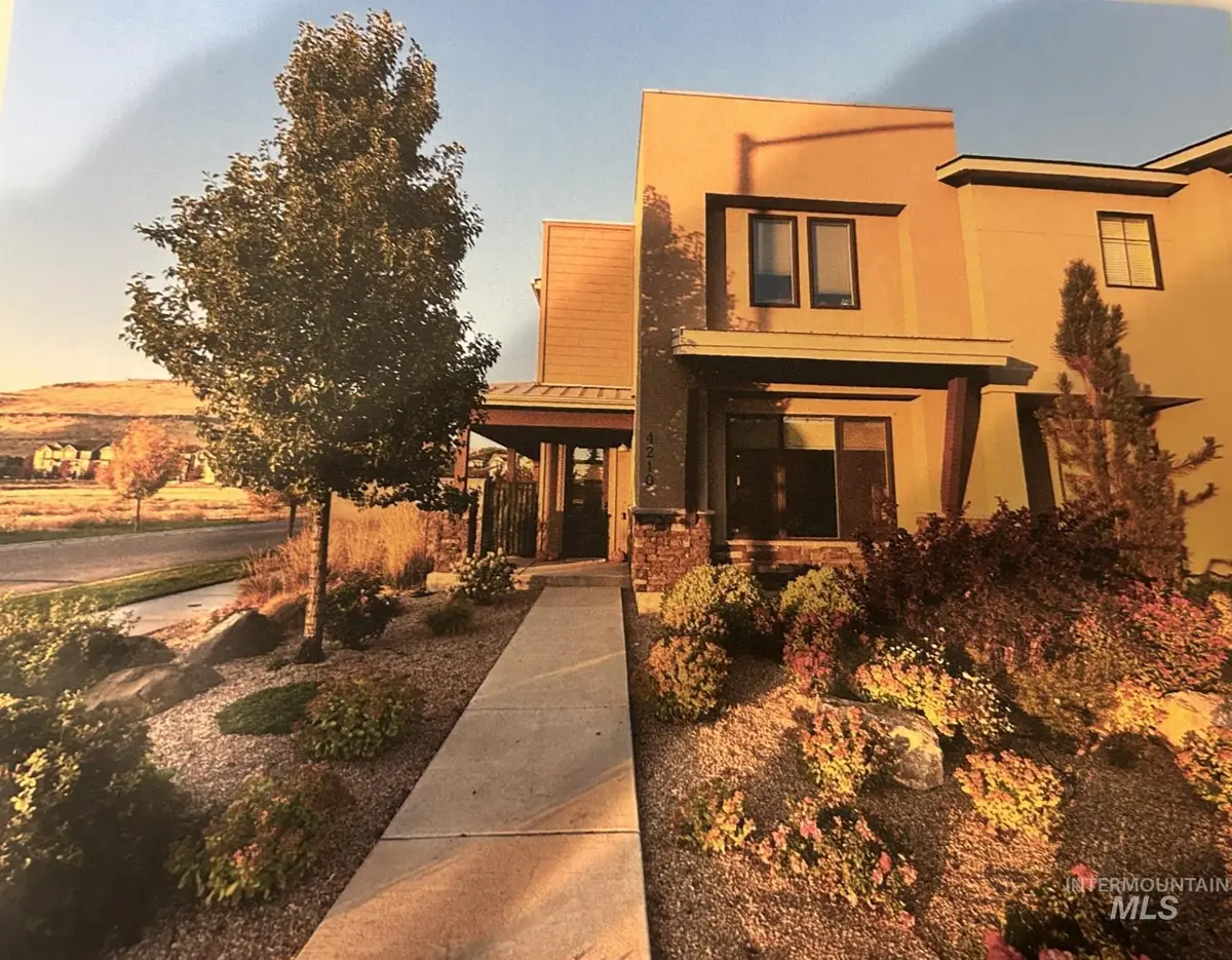 4210 E Parkcenter Boulevard, Boise, ID 83716 - Image #1