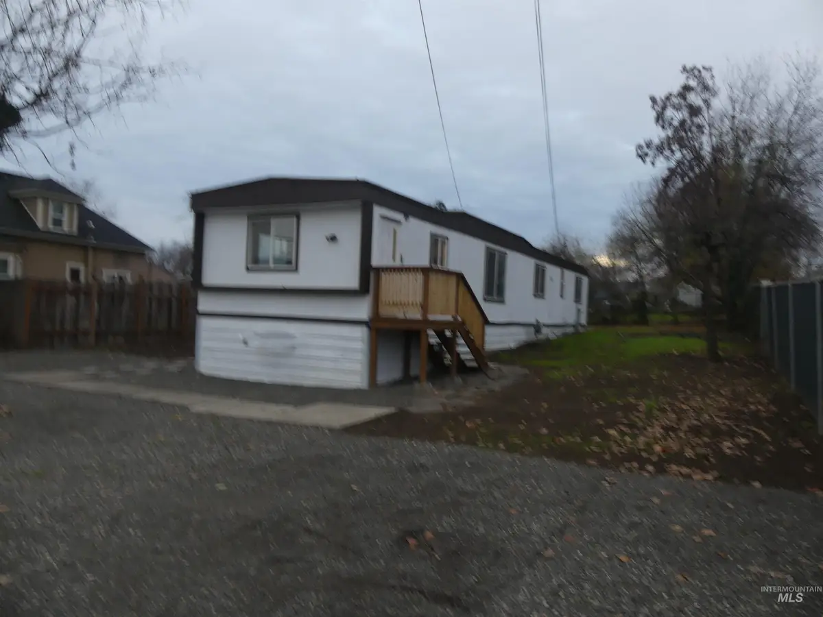 1483 Elm St, Clarkston, WA 99403 - #1