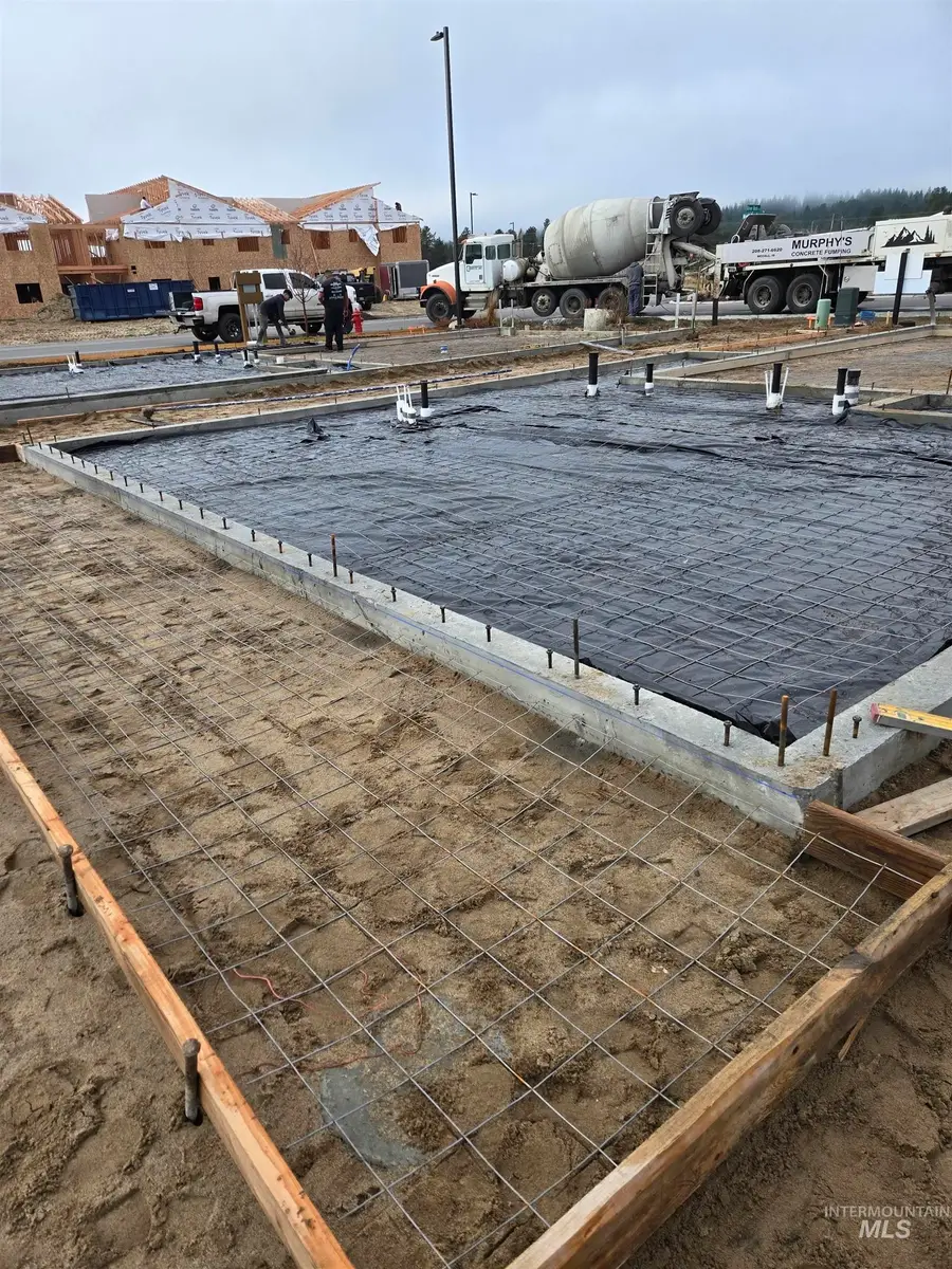 12 North Creek Way, Cascade, ID 83611 - Image #3