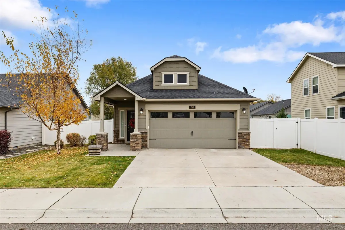 190 S Johns Bay Ave, Kuna, ID 83634 - #1