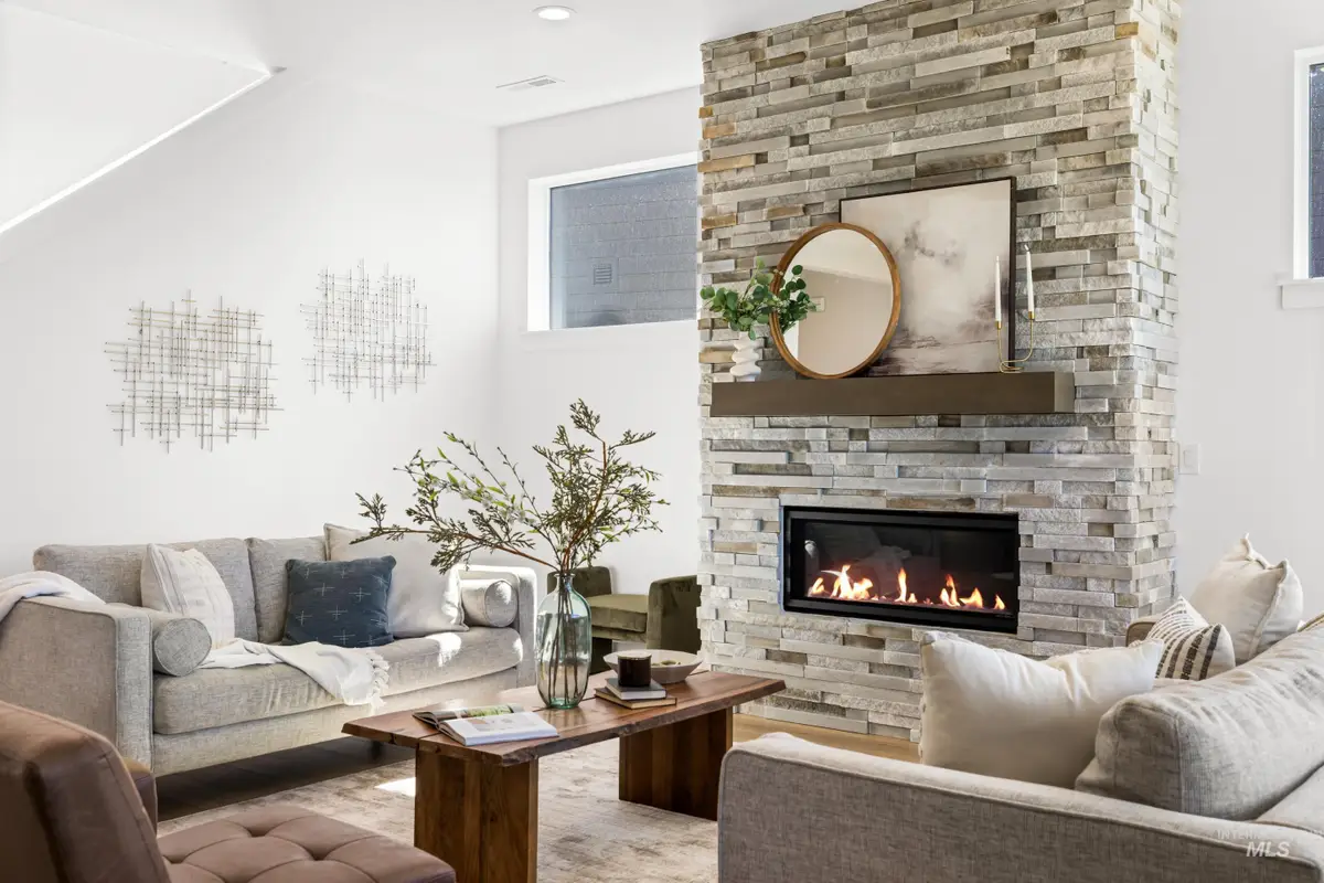 7649 W Whisper Ridge Dr #Rouge, Meridian, ID 83646 - #1