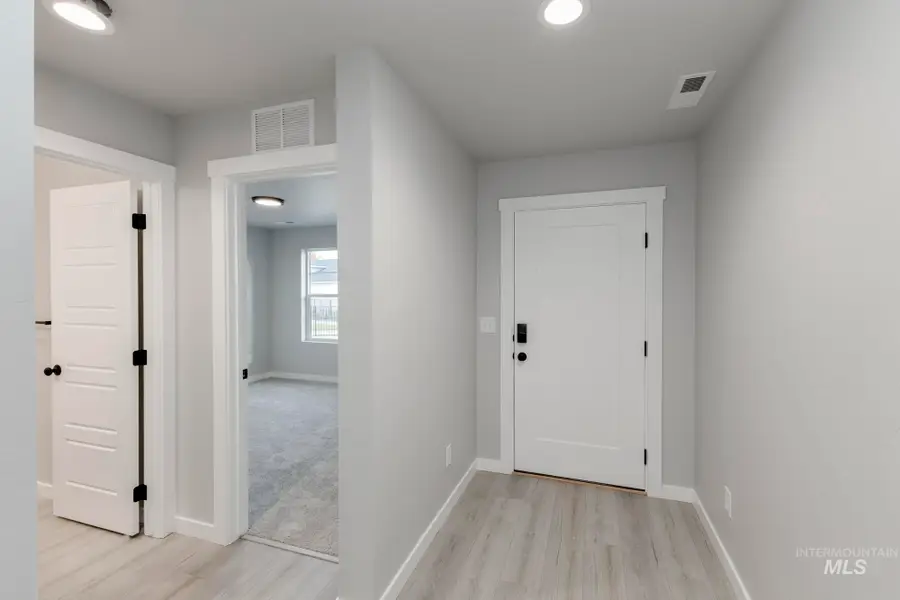 931 N Aleppo Way, Meridian, ID 83642 - Image #2