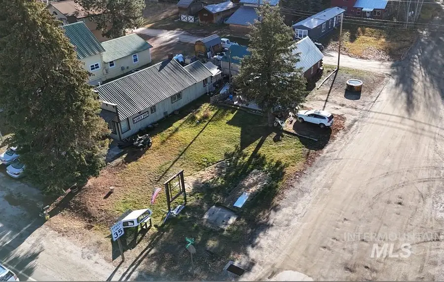 301 S Main St, Cascade, ID 83611 - Image #3