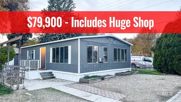 415 E 44th St #14, Garden City, ID 83714